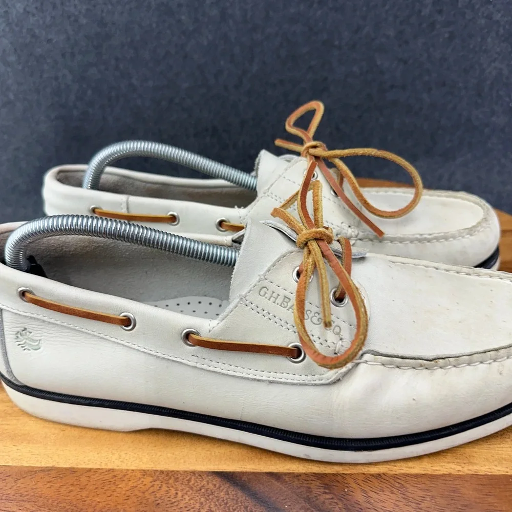 GH Bass White Leather Boat Shoes Mens Size 10M Heritage Collection T 049